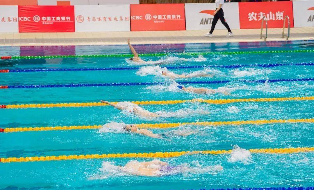开云体育在线-关于场面火爆！游泳观众席沸腾不已的信息