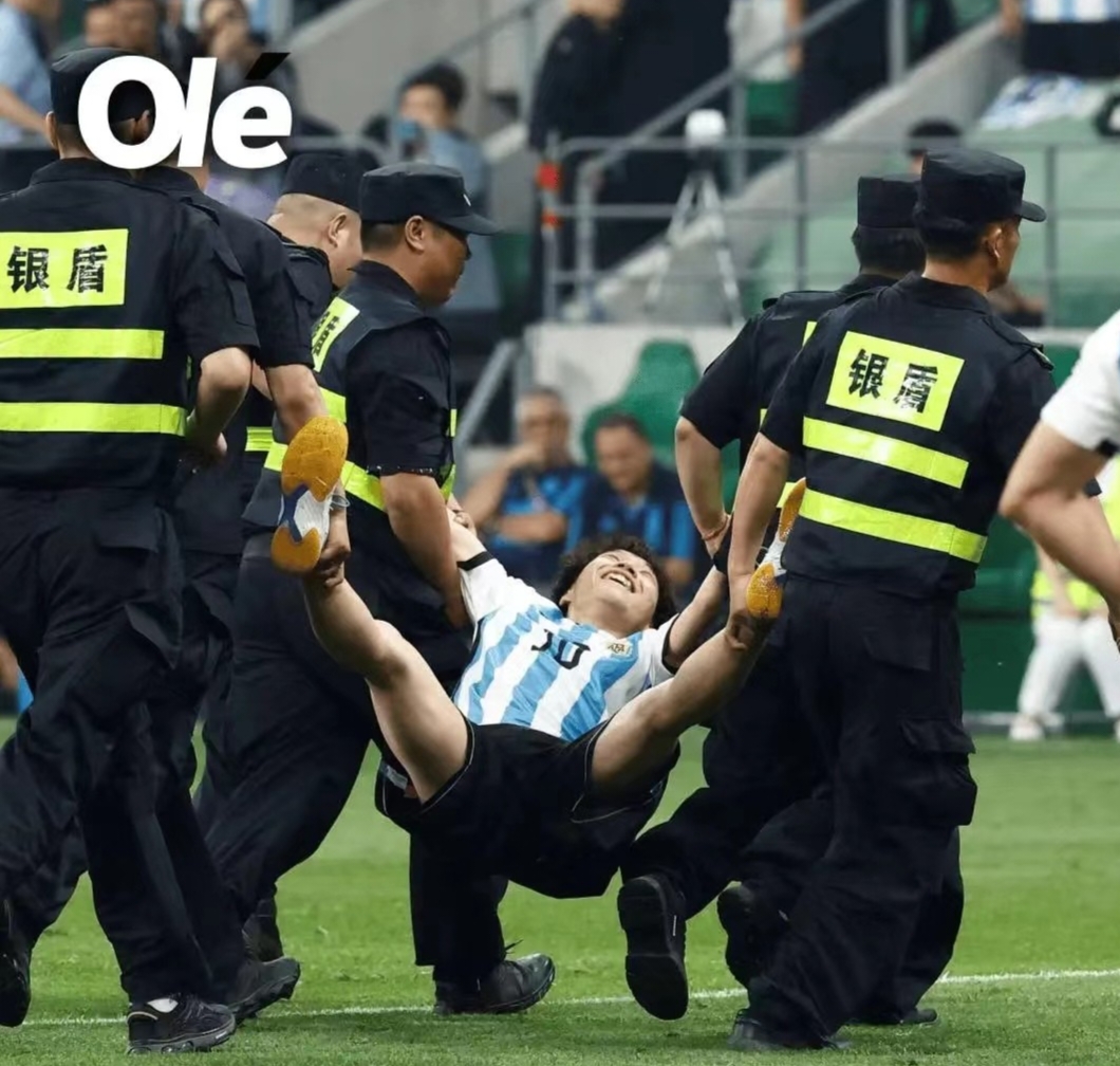 乌克兰横扫瑞士,梅西点燃赛场 乌克兰横扫瑞士,梅西点燃赛场