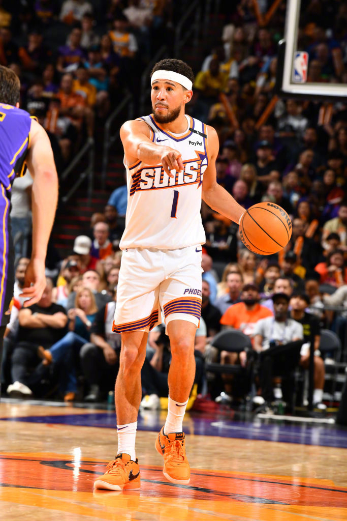 太阳横扫雷霆，浓眉哥点燃赛场