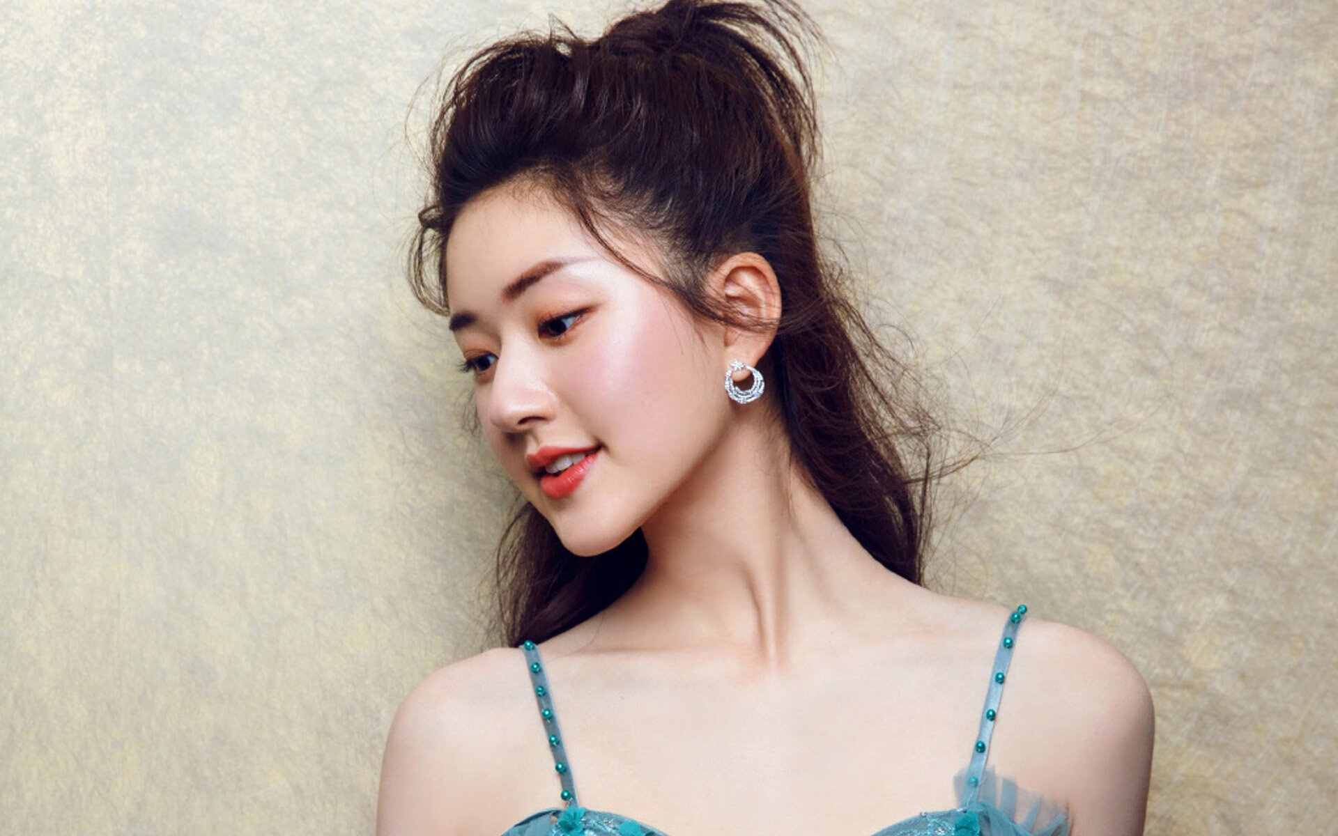 开云体育中国-欧冠败将的英超复仇，英格兰速胜里昂背后的联赛变形记